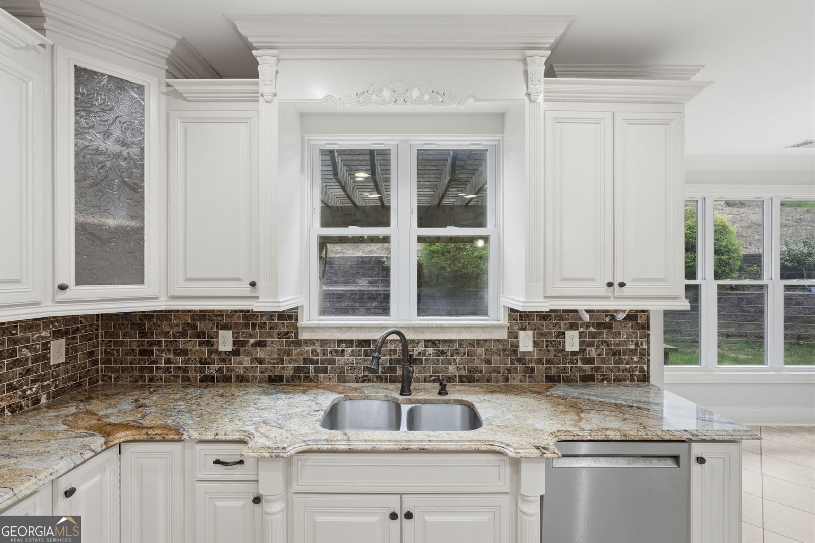 1335 Whisper Cove Drive Buford - Photo 8