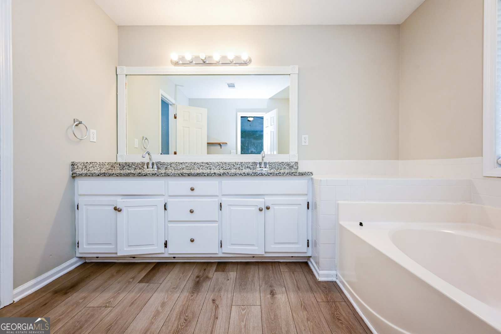 207 Lafayette Street Locust Grove - Photo 9