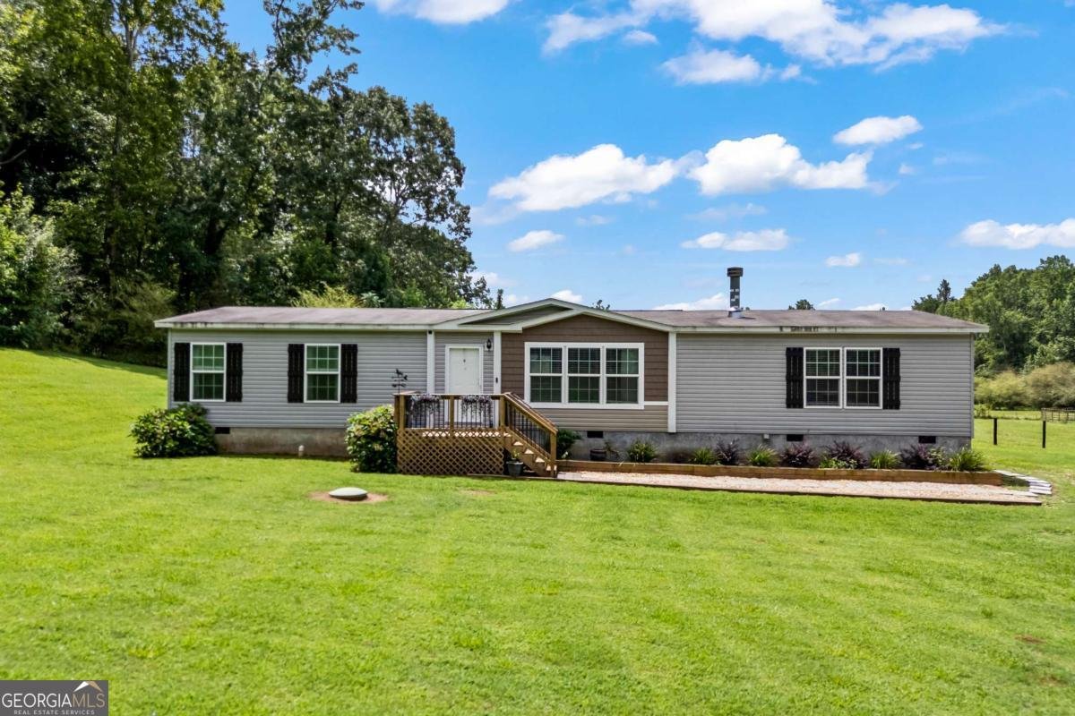 1206 Thompson Road Dawsonville - main photo
