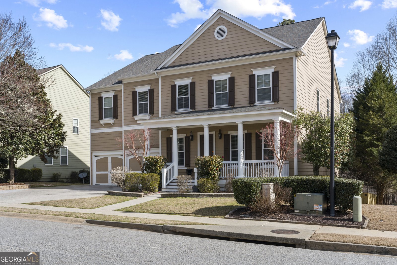 6154 Baybrook Trace Hoschton - main photo