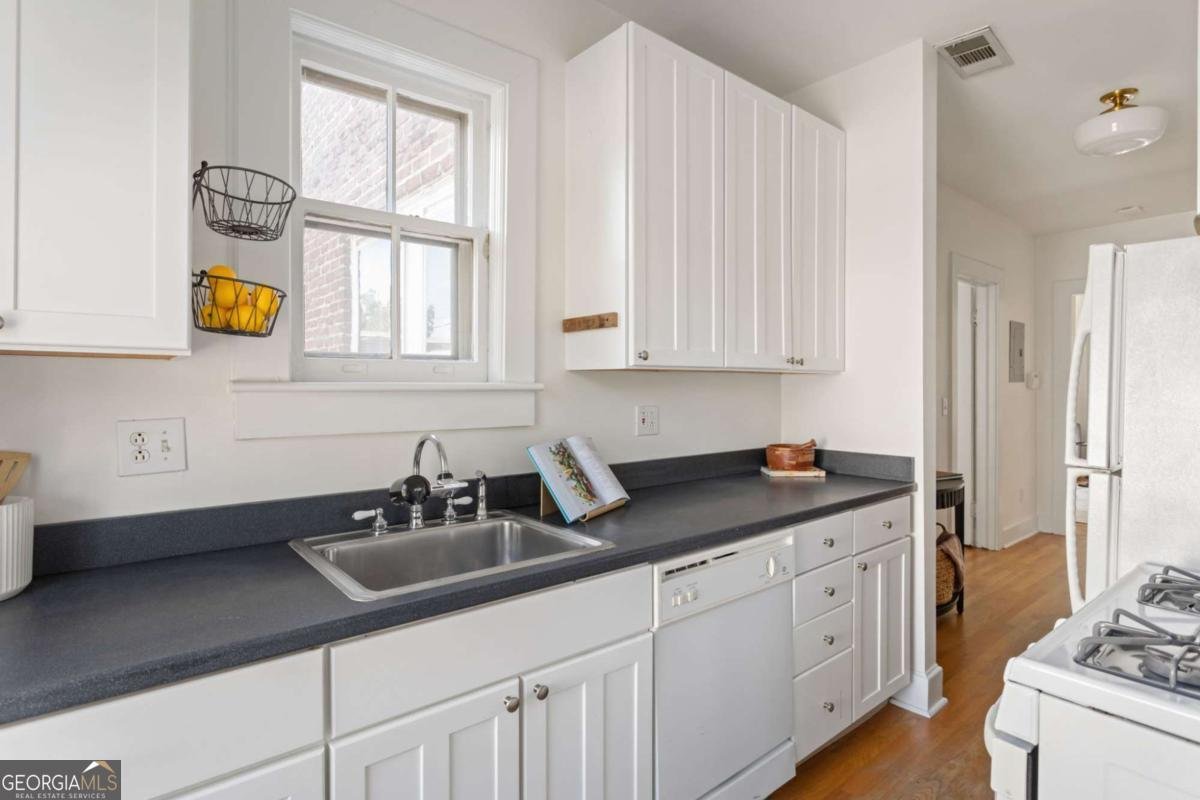 798 Frederica Street Atlanta - Photo 10