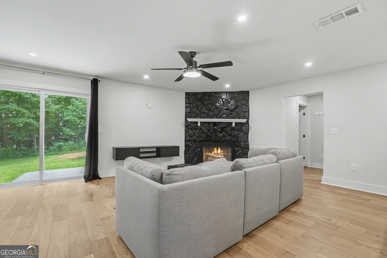 2535 Rhoanoke Drive Duluth - Photo 8