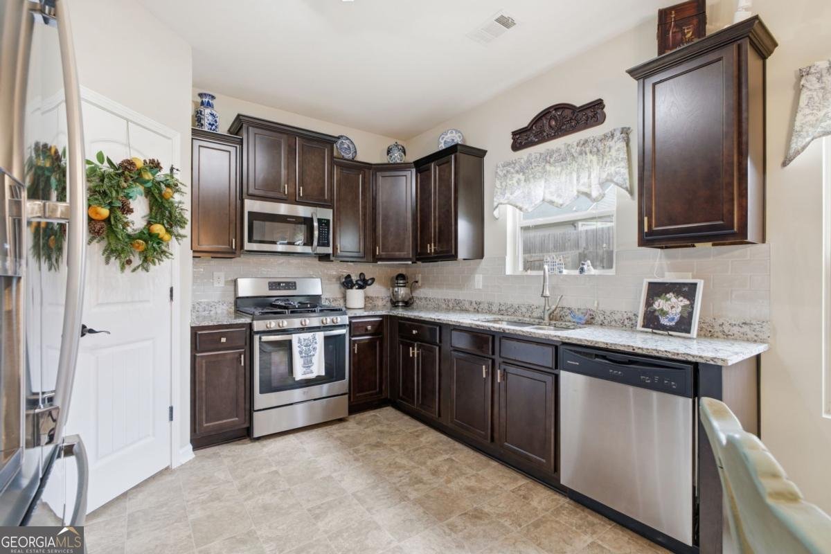 129 Kestrel Court Dawsonville - Photo 7