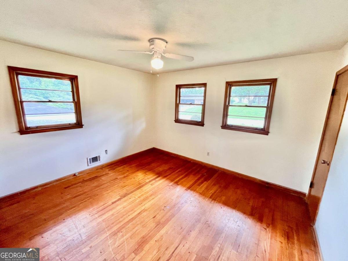512 Donwood Lane Marietta - Photo 11