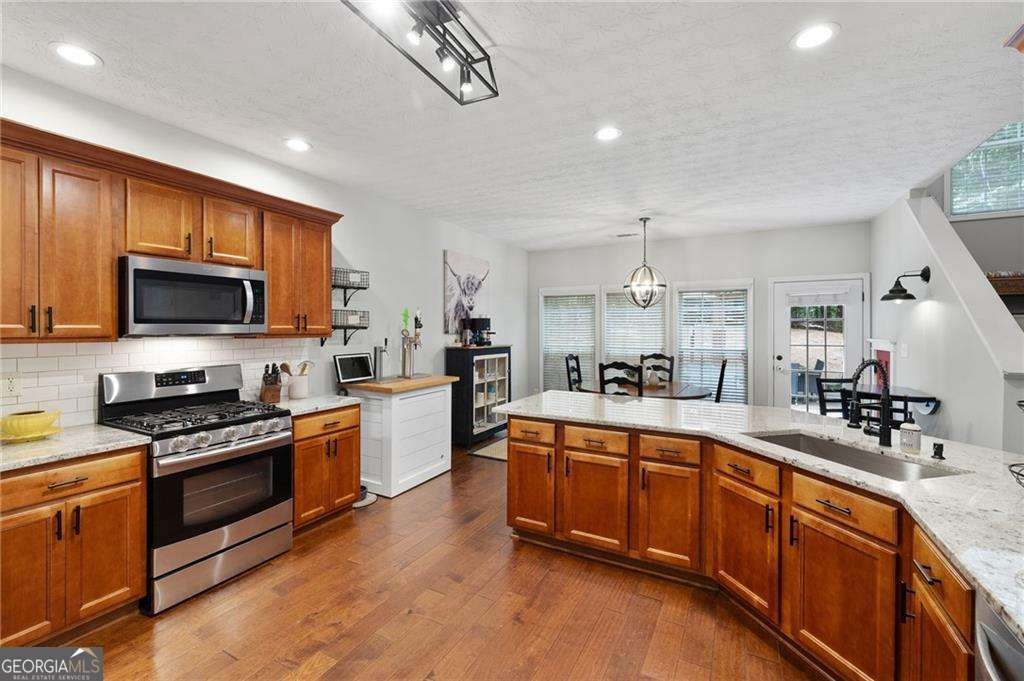 943 Island Cove Way Buford - Photo 22