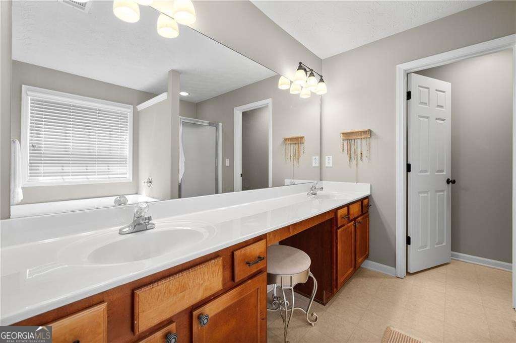 943 Island Cove Way Buford - Photo 28