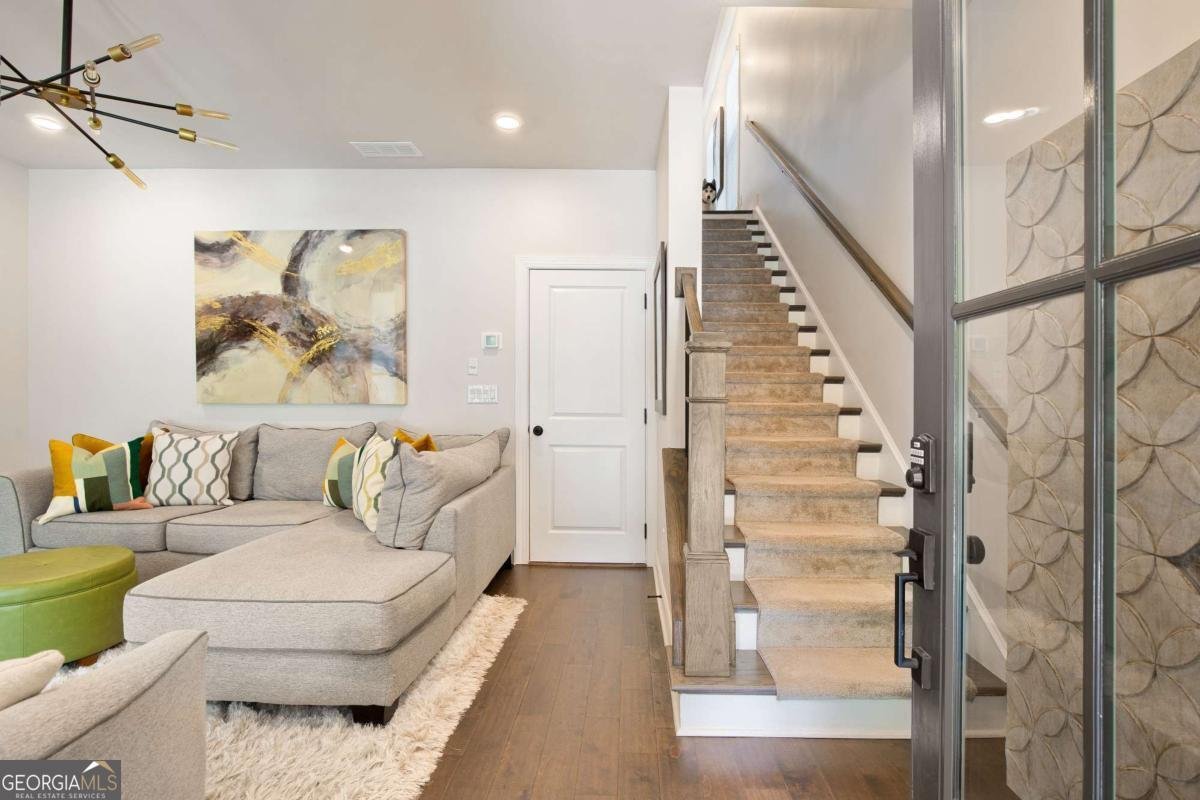 544 Clover Lane Alpharetta - Photo 10