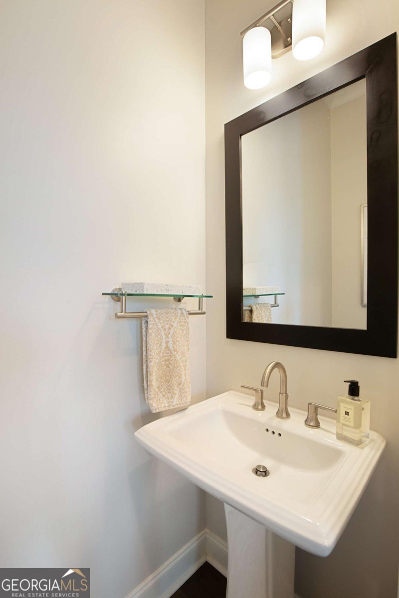 544 Clover Lane Alpharetta - Photo 37