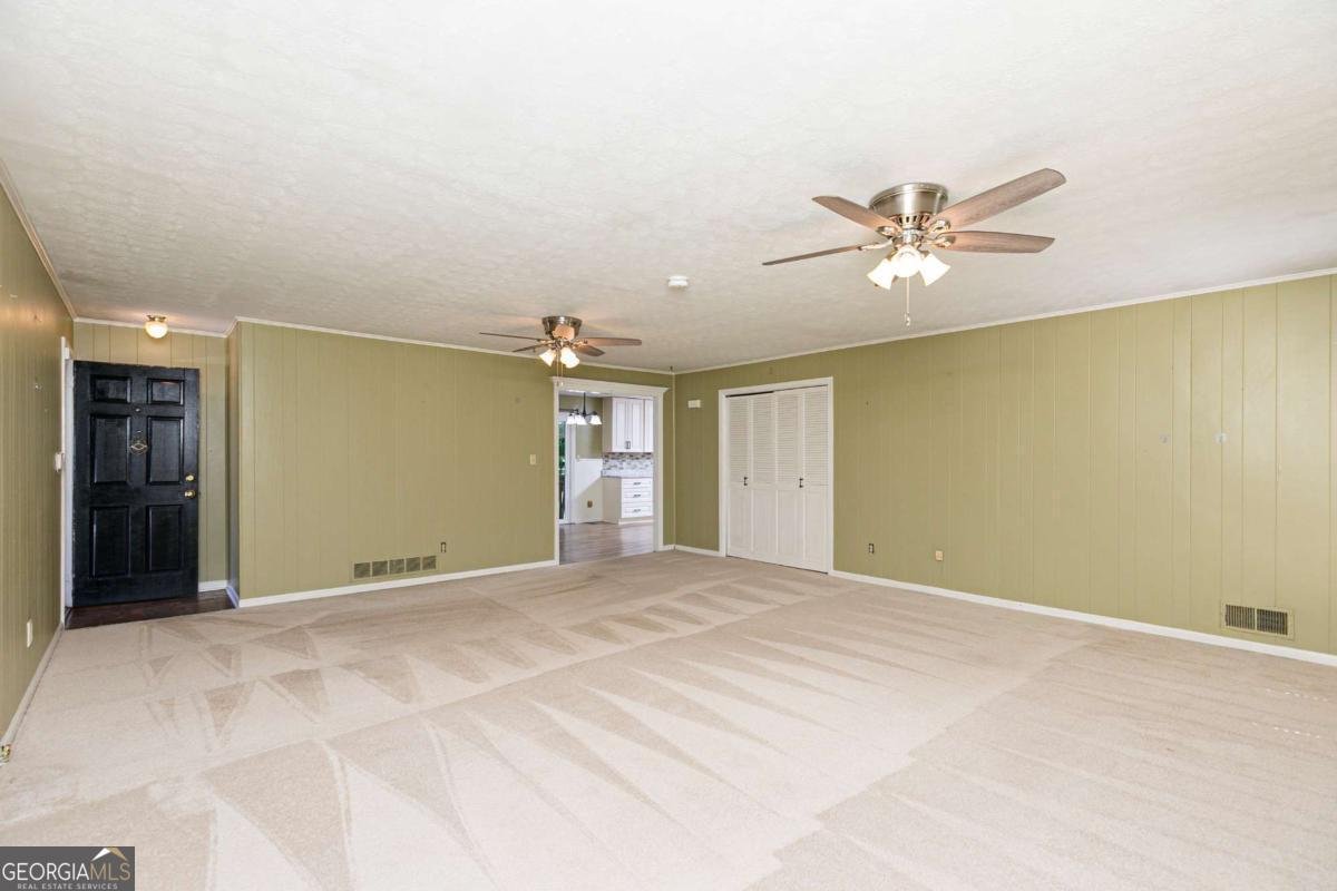 2133 Sandy Plains Road Marietta - Photo 6