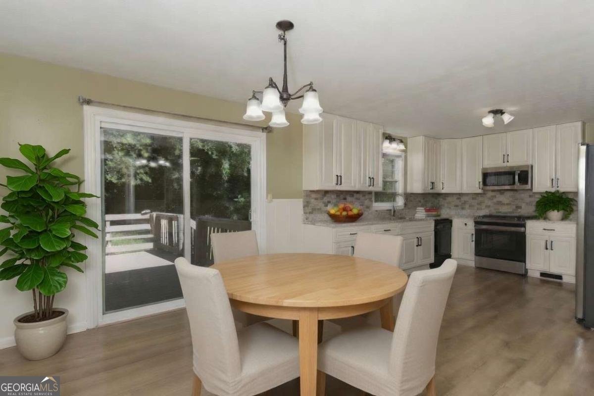 2133 Sandy Plains Road Marietta - Photo 8
