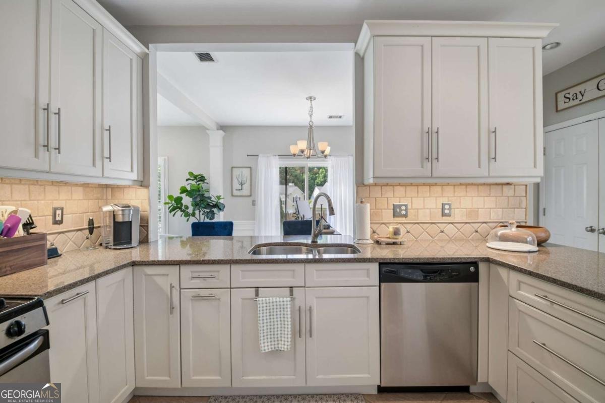 500 Rosedown Way Johns Creek - Photo 11