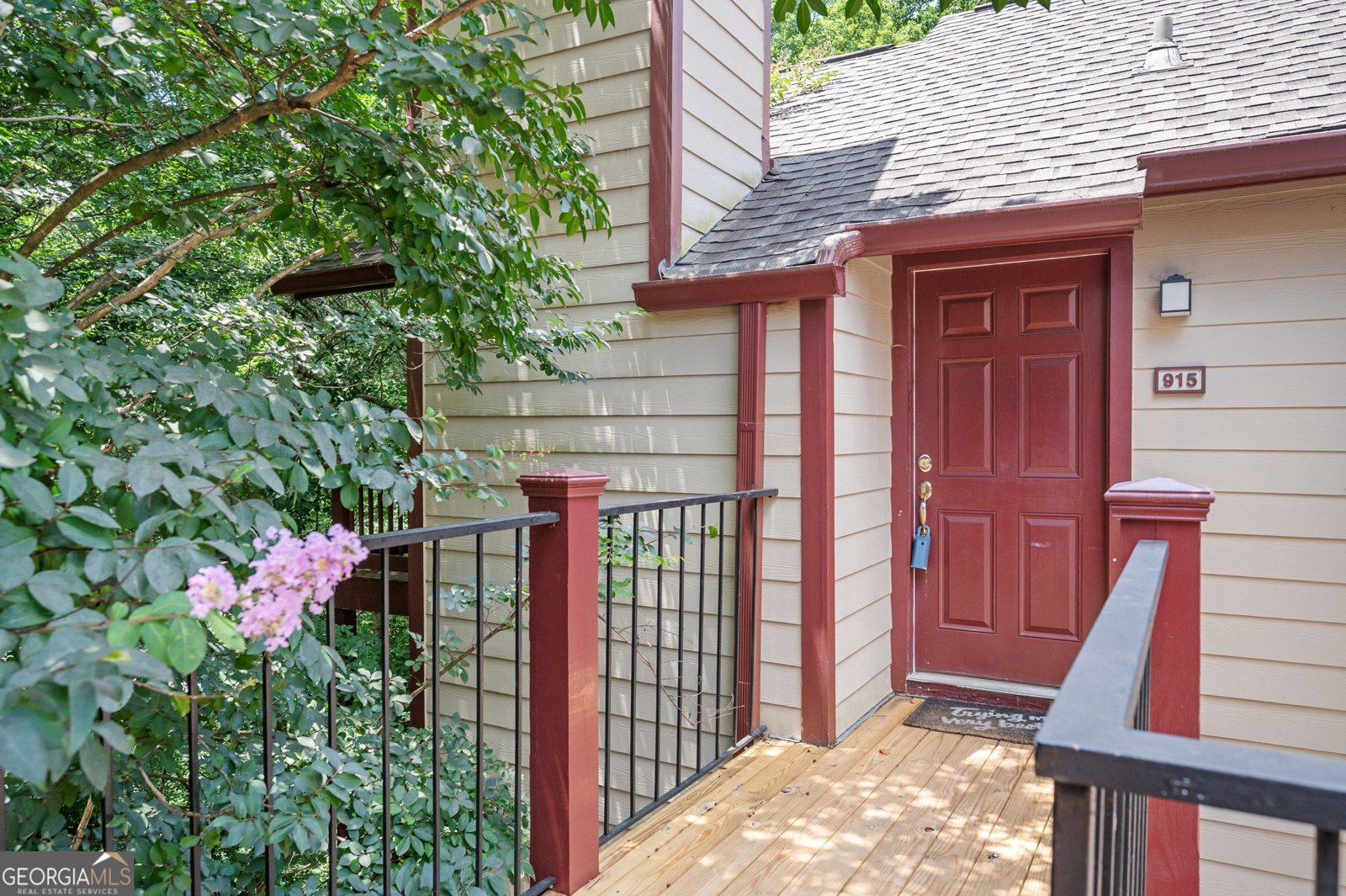 915 Wentworth Court Johns Creek - main photo