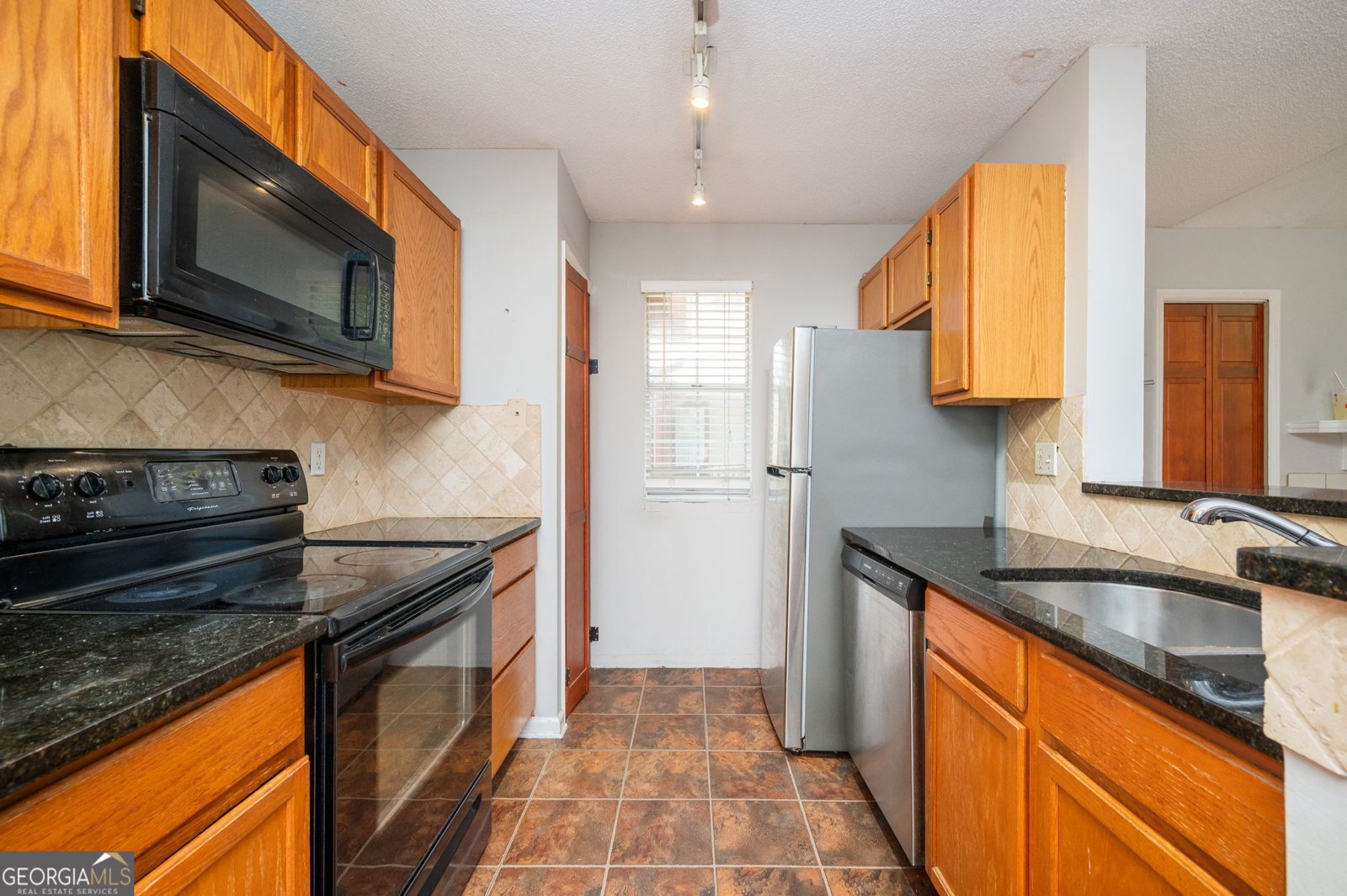 915 Wentworth Court Johns Creek - Photo 11