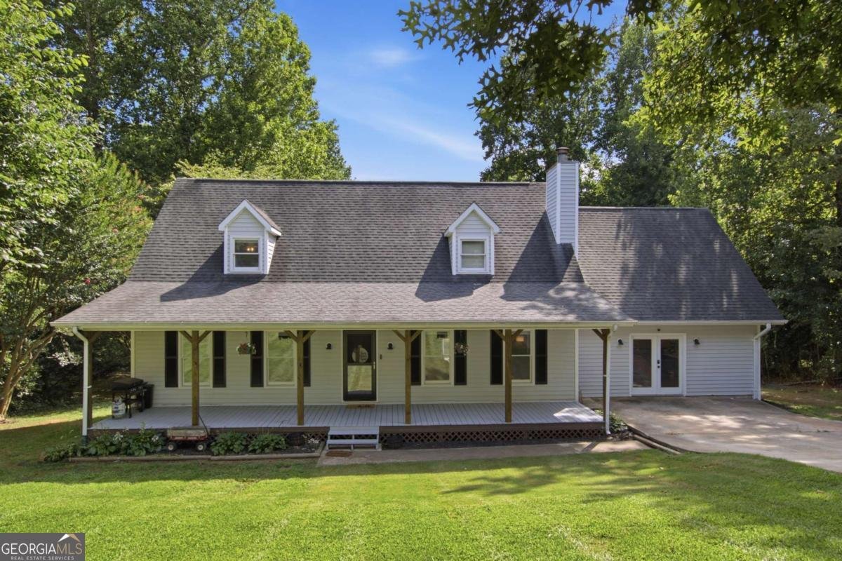 65 Tradewinds Road Cleveland - main photo