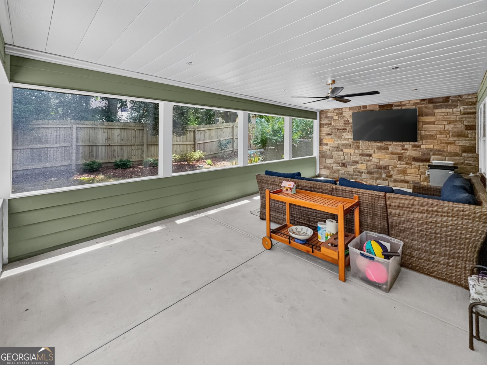 242 Independence Lane Peachtree City - Photo 6