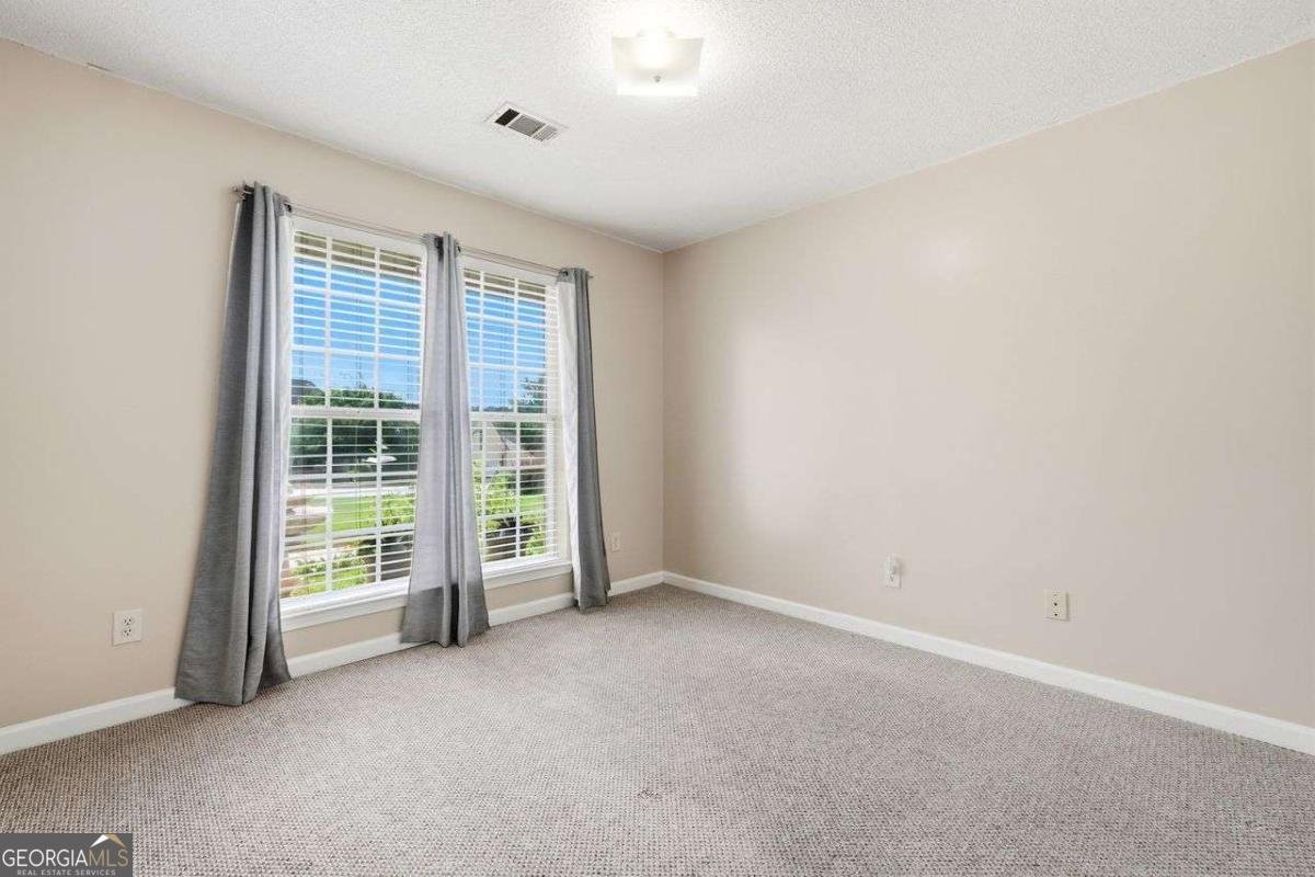 1016 Meadow Glen Circle Fairburn - Photo 19