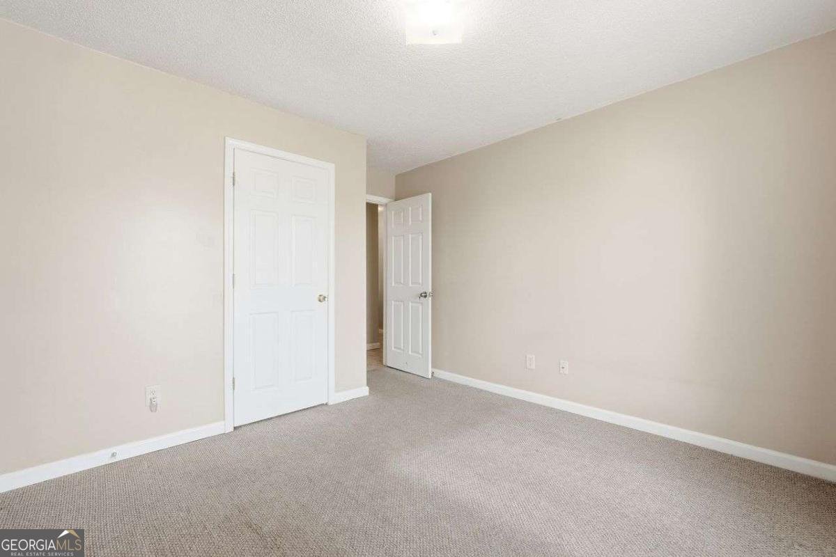 1016 Meadow Glen Circle Fairburn - Photo 20