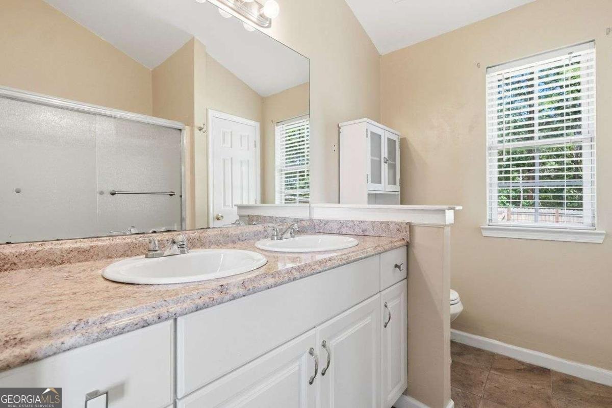 1016 Meadow Glen Circle Fairburn - Photo 24