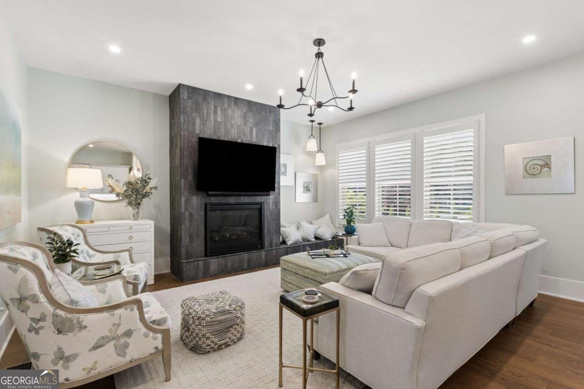 135 Emerson Court Roswell - Photo 10