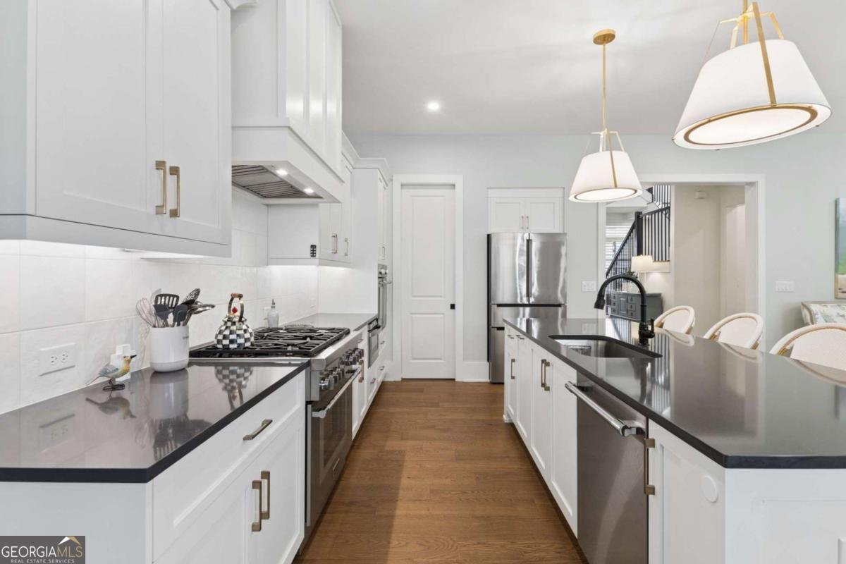 135 Emerson Court Roswell - Photo 17