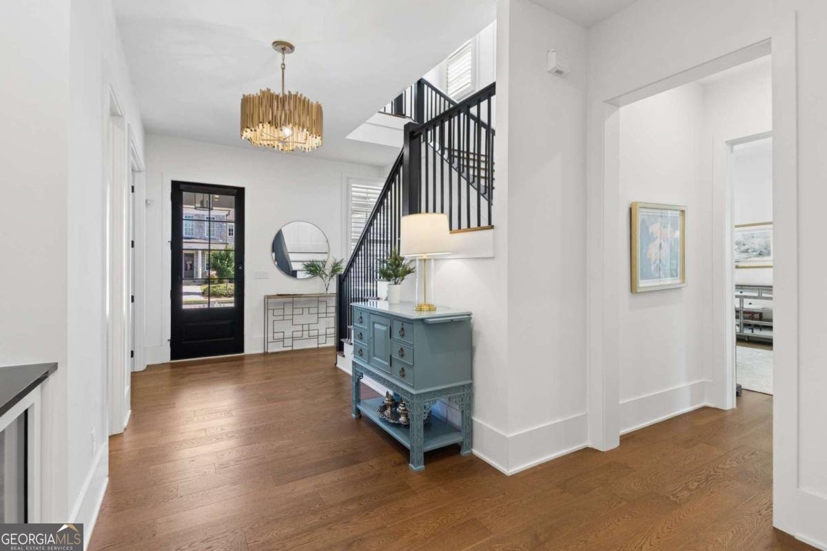 135 Emerson Court Roswell - Photo 8