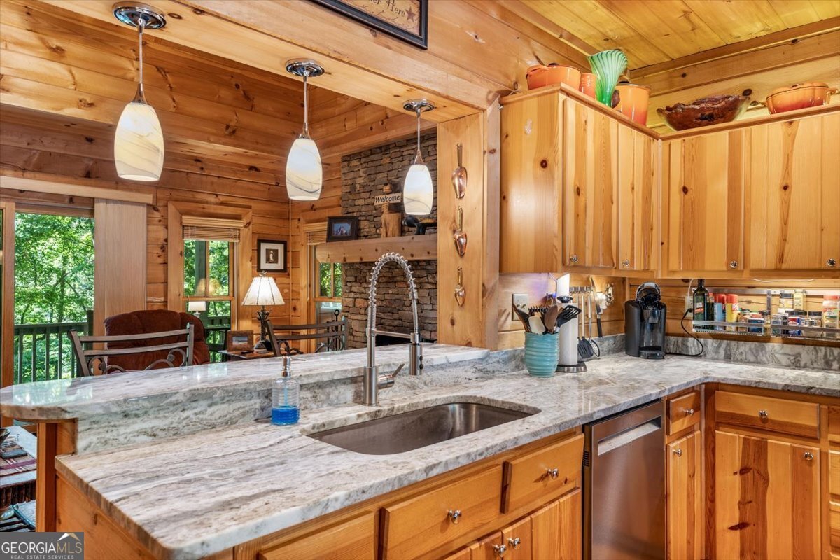 808 Granite Drive Hayesville - Photo 6