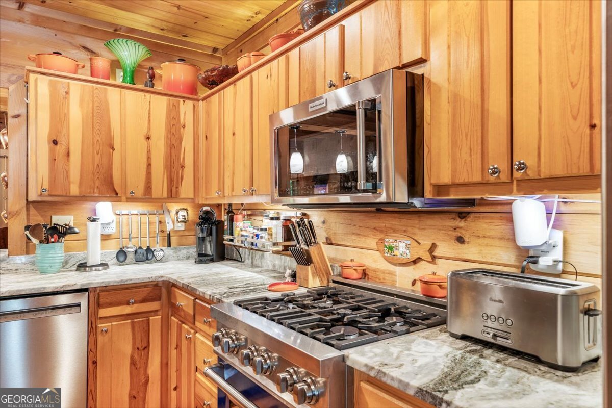 808 Granite Drive Hayesville - Photo 8