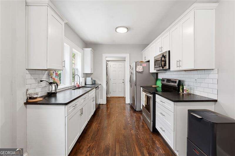 1585 Olympian Circle Atlanta - Photo 9