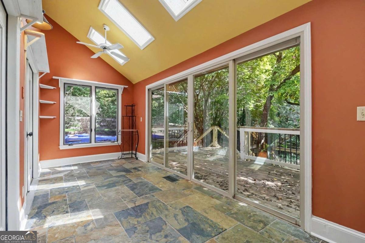 3830 Chattahoochee Road Cumming - Photo 21