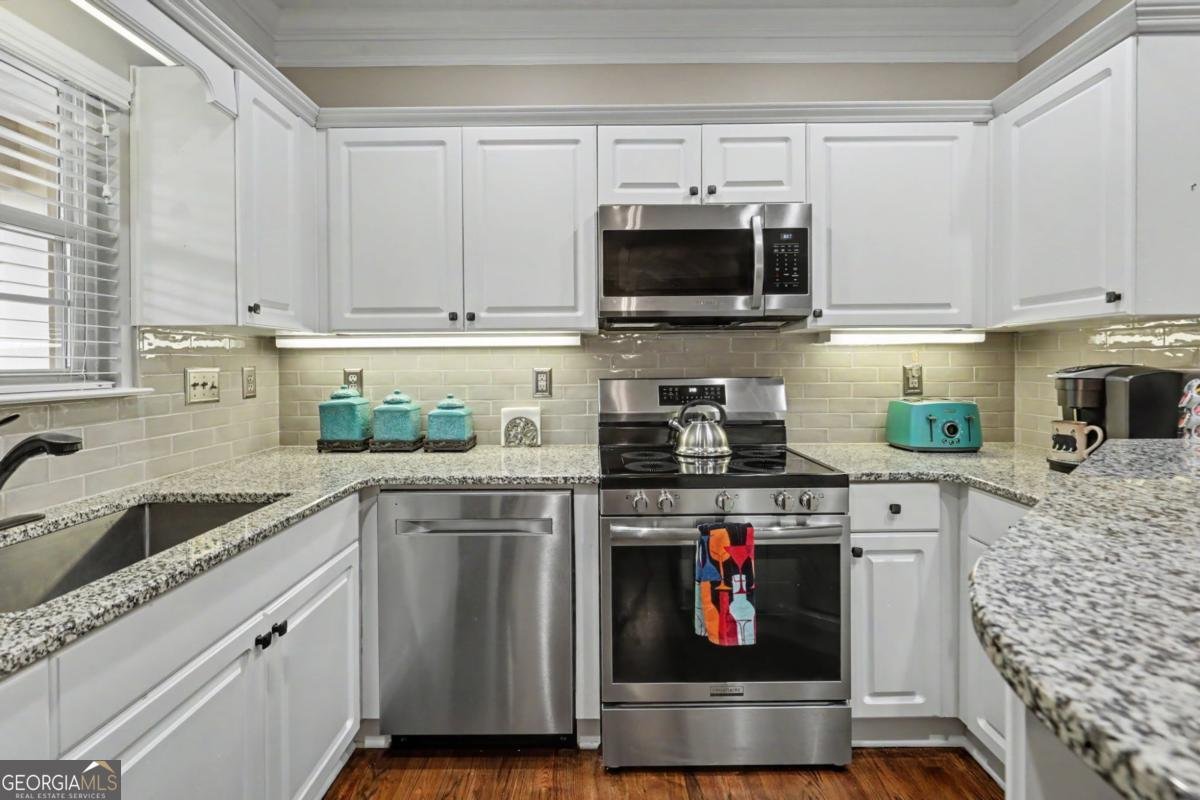 112 Gleneagle Court Clayton - Photo 16