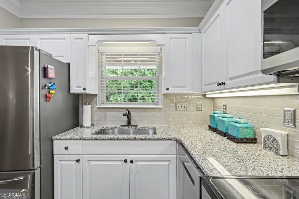 112 Gleneagle Court Clayton - Photo 18