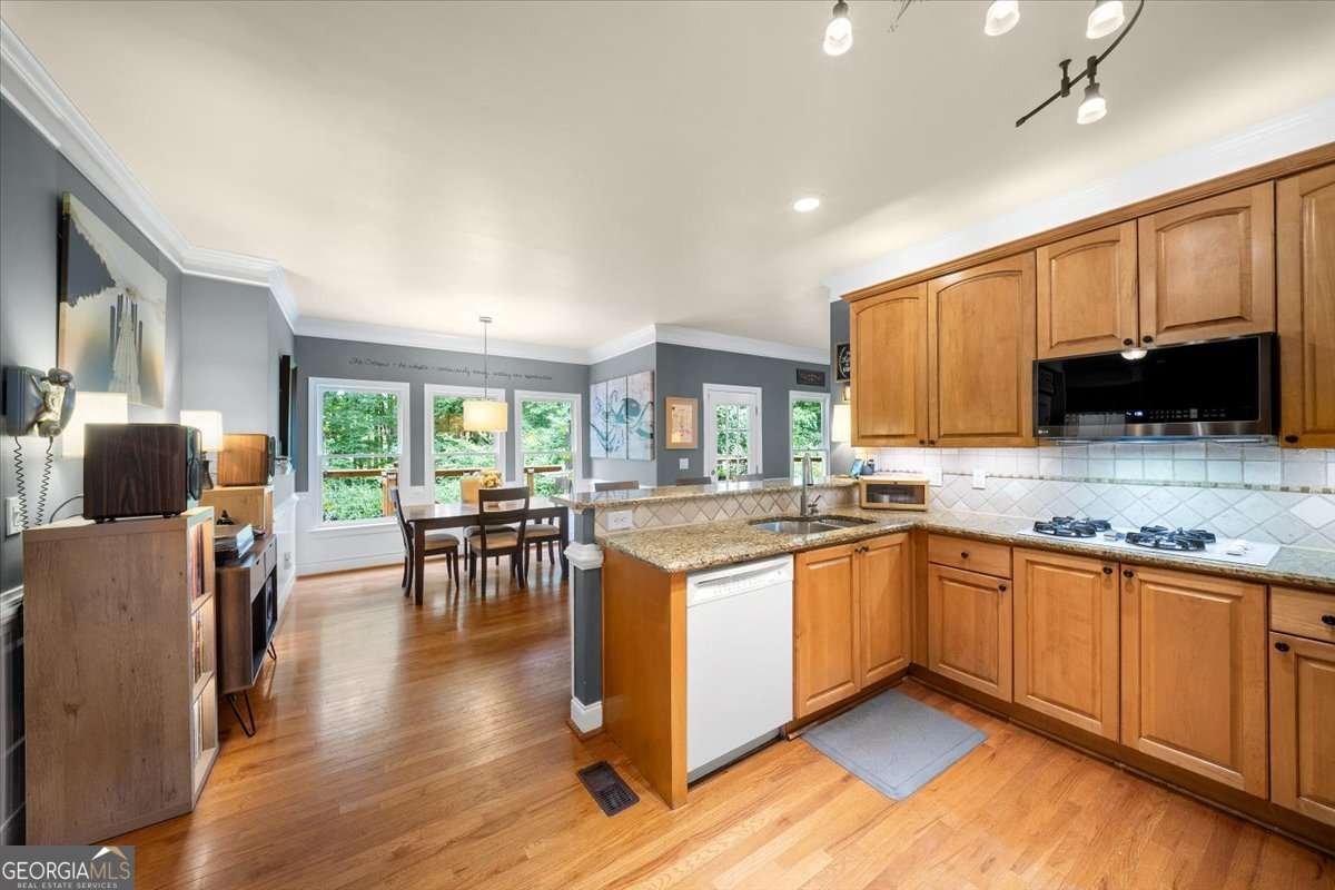 649 Goldenwood Court Powder Springs - Photo 17