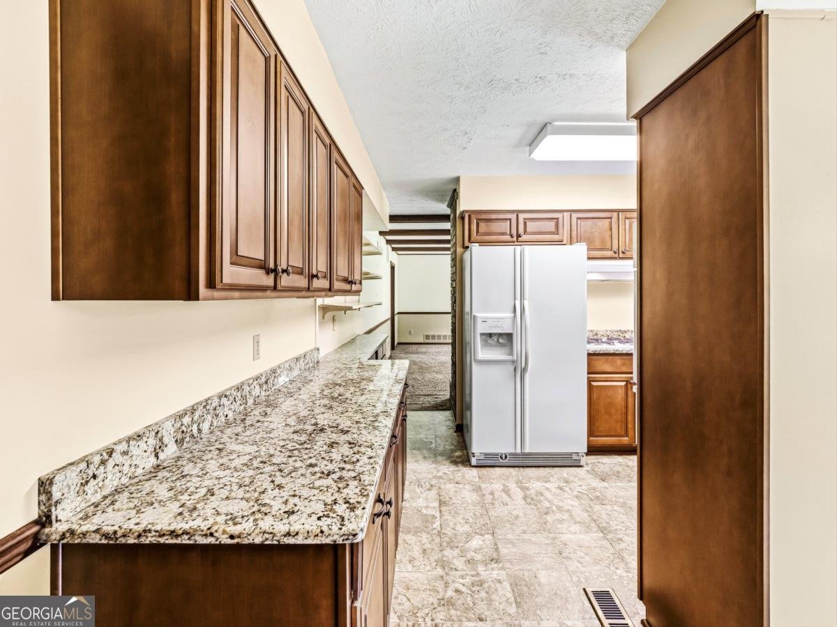 2405 Post Oak Tritt Road Marietta - Photo 11