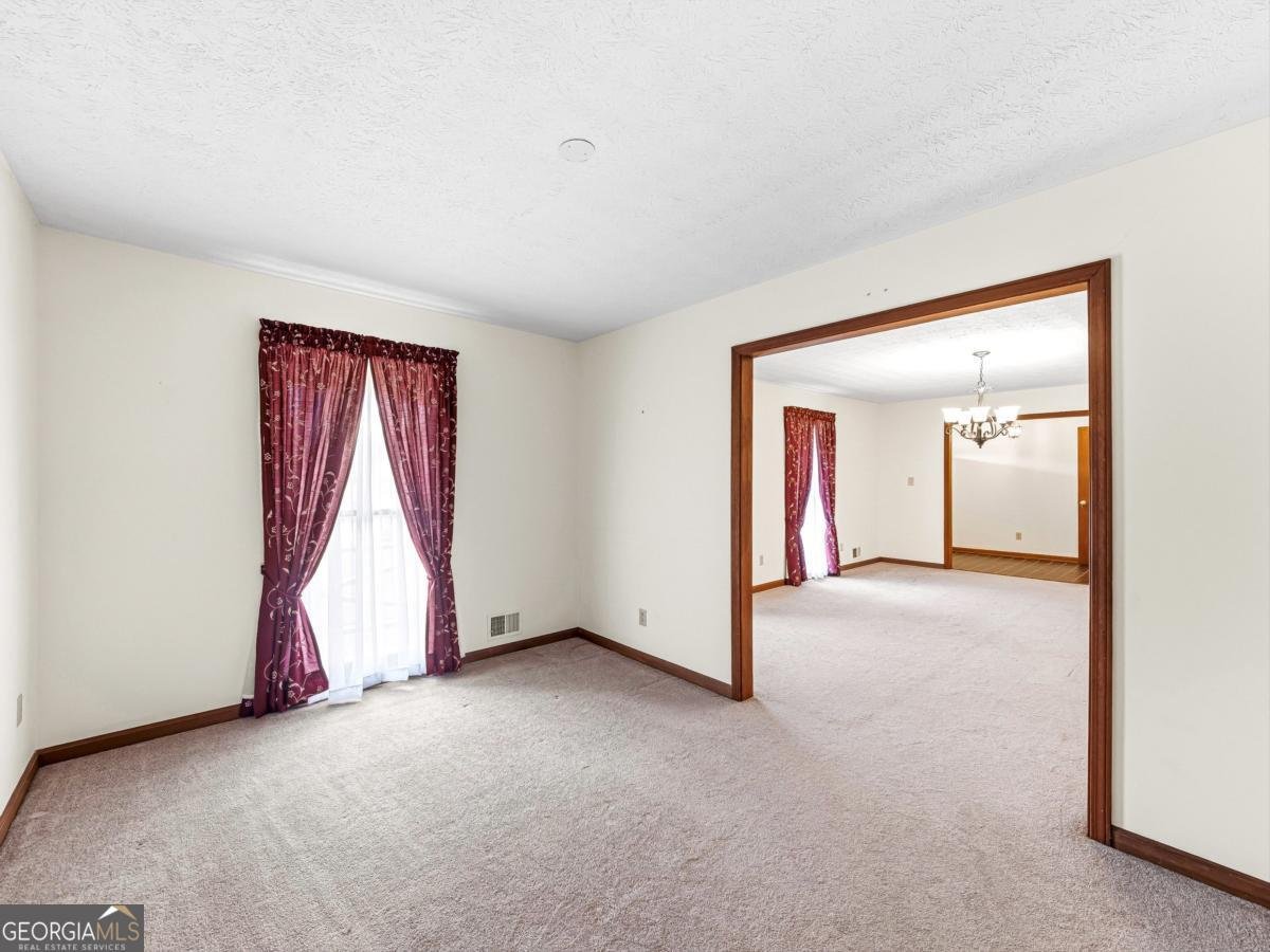 2405 Post Oak Tritt Road Marietta - Photo 7