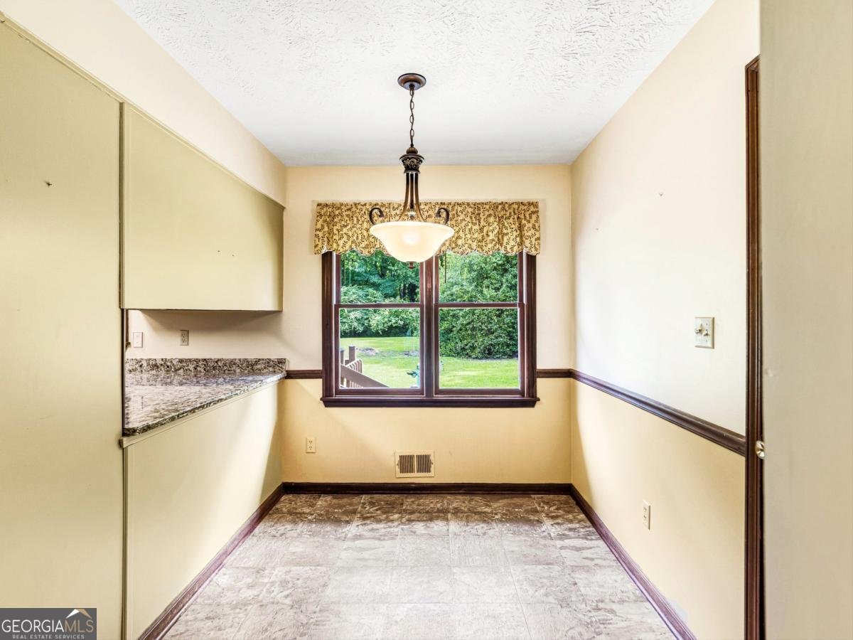 2405 Post Oak Tritt Road Marietta - Photo 9