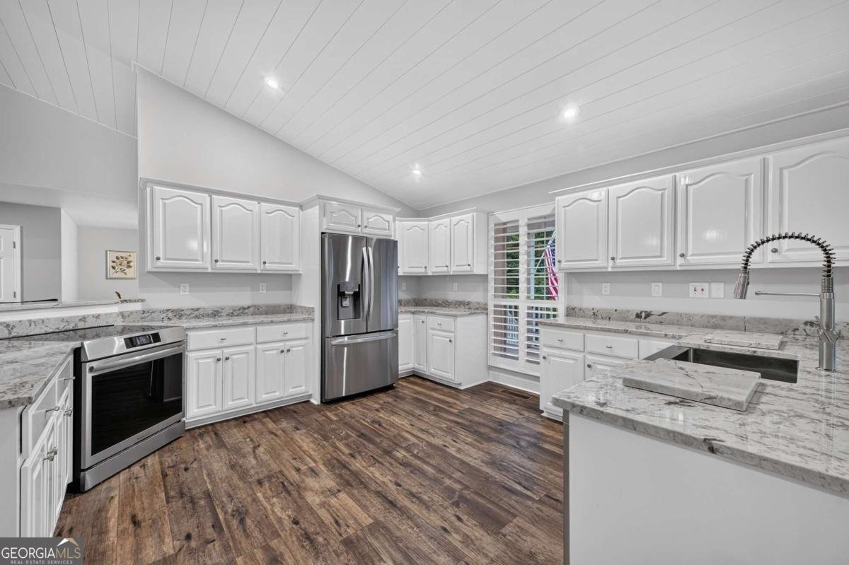 832 First Street Blue Ridge - Photo 10