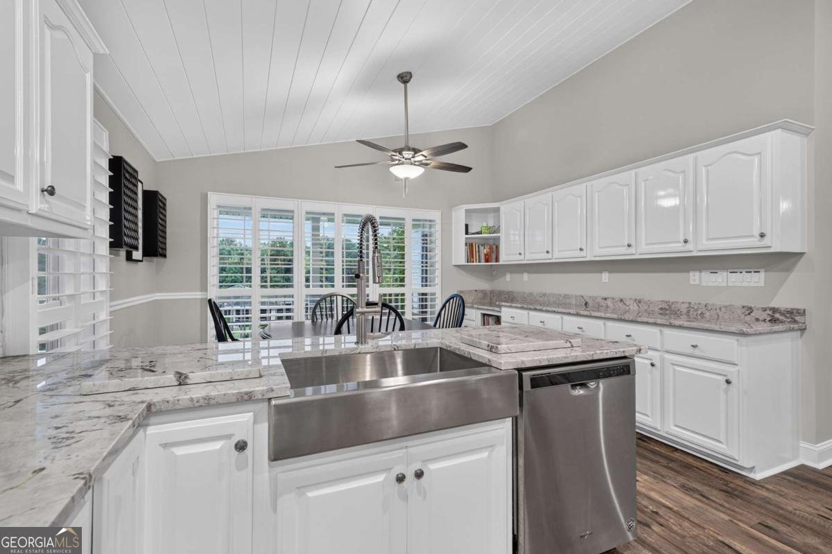 832 First Street Blue Ridge - Photo 13