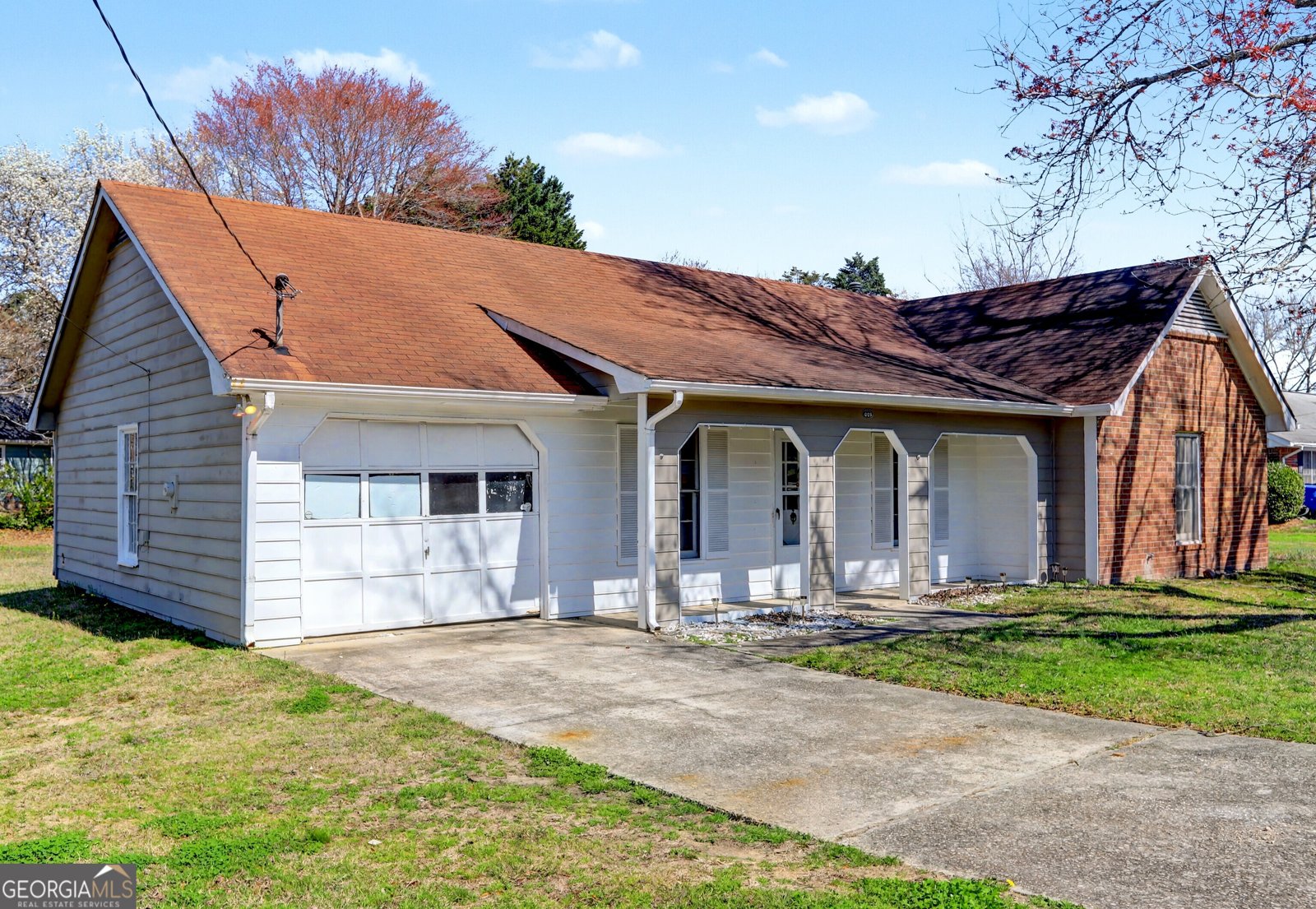 608 Jeff Davis Drive Fayetteville - main photo