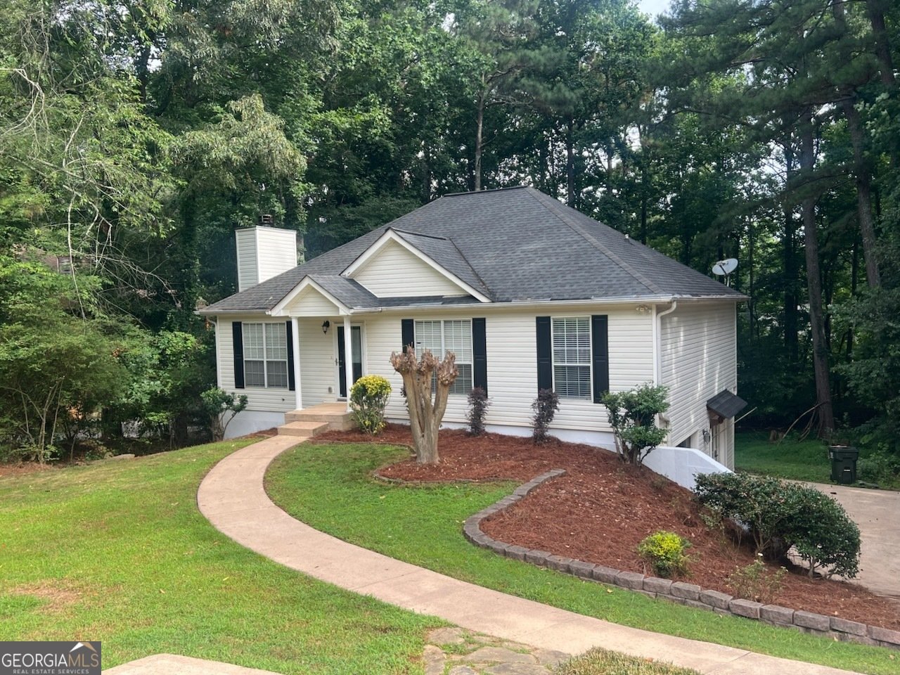 2760 Spring Drive Cumming - main photo