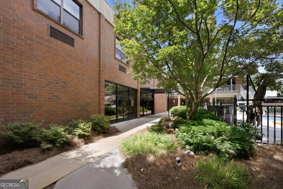 300 Johnson Ferry Road Sandy Springs - Photo 35
