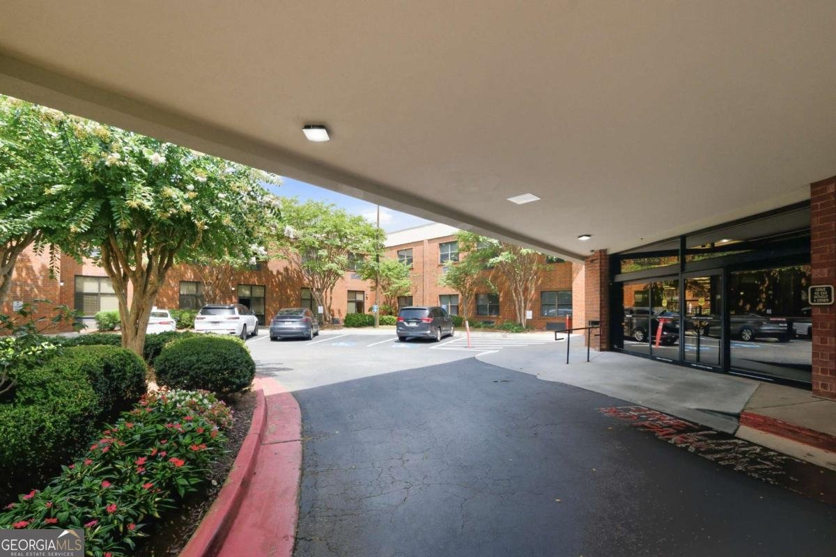 300 Johnson Ferry Road Sandy Springs - Photo 37