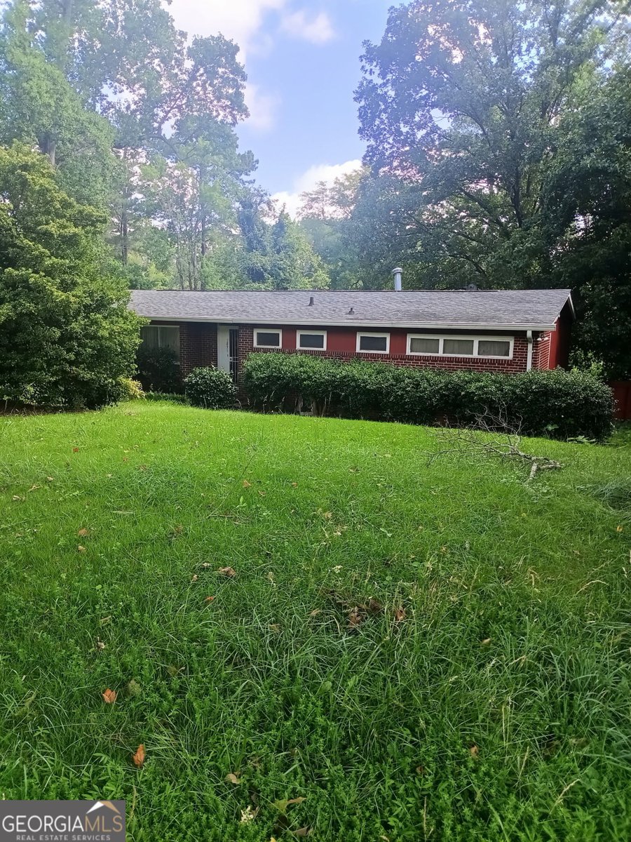 3479 Meadowlane Place Atlanta - main photo