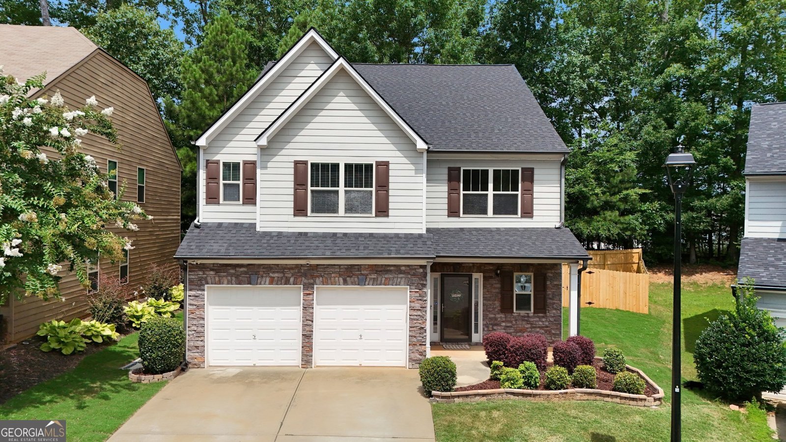 3923 Kingfisher Drive Atlanta - main photo