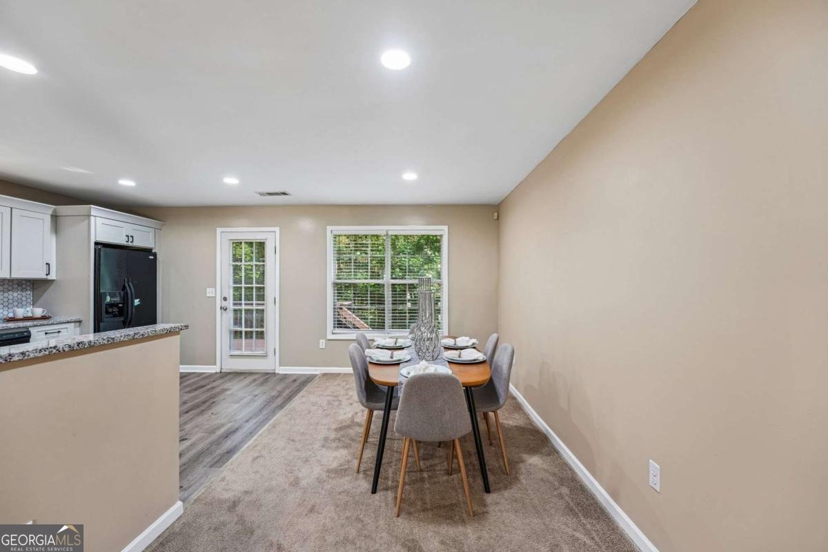 1036 Pepper Circle Acworth - Photo 9