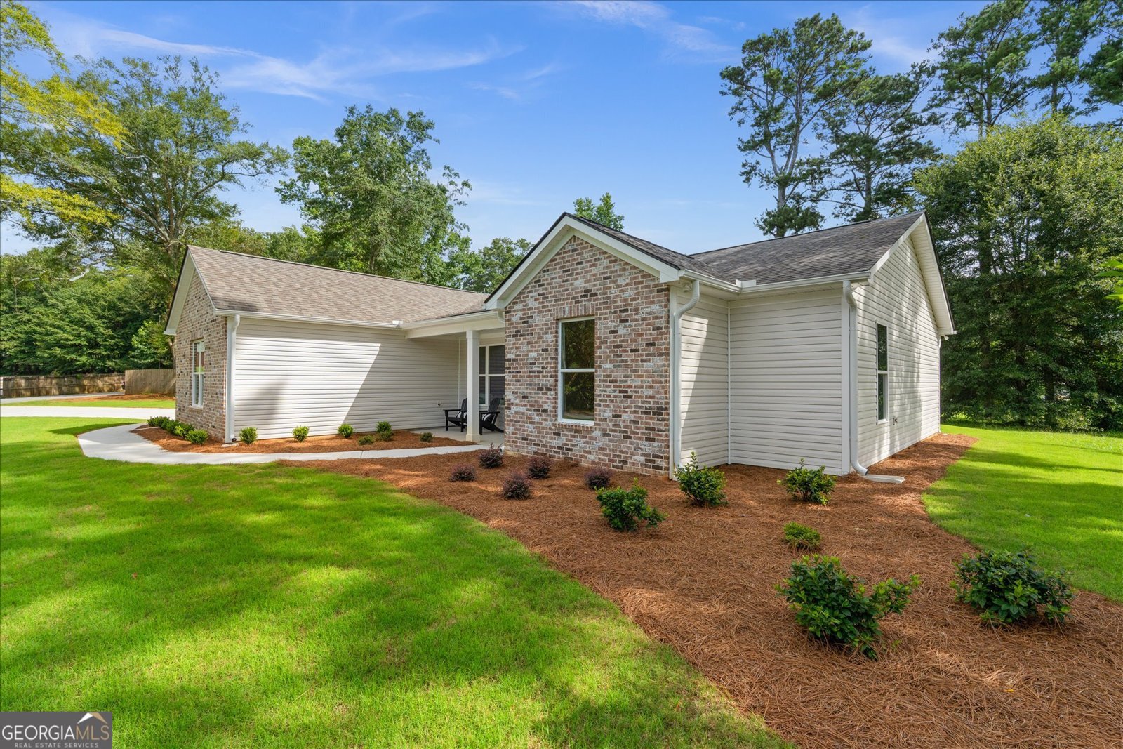 10 Colonial Drive Carrollton - main photo