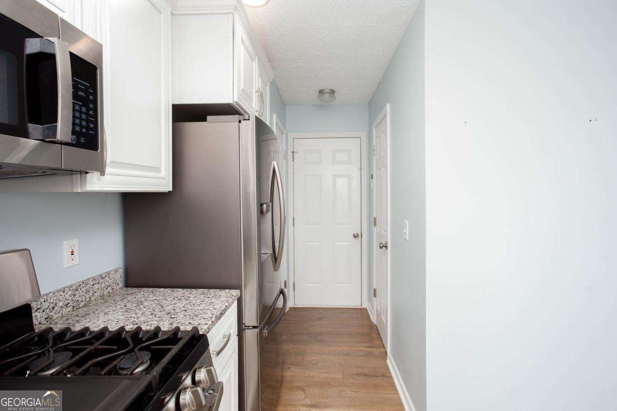 126 Oaks Place Woodstock - Photo 7