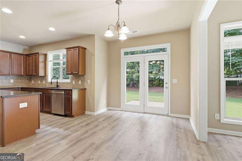 6340 Forest Shore Court Cumming - Photo 12