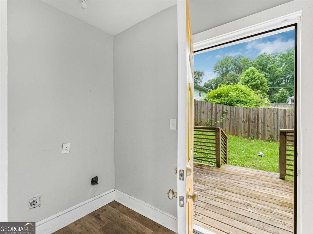2861 Forrest Hills Drive Atlanta - Photo 10
