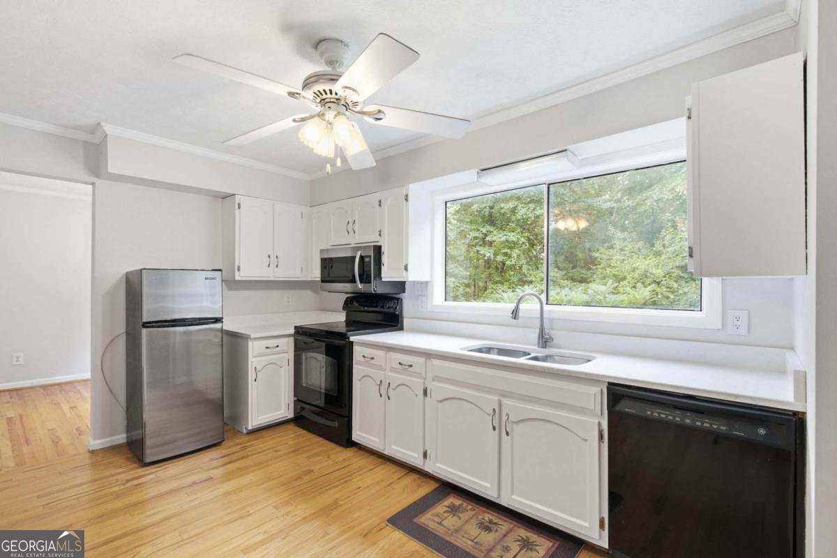 471 Surrey Place Marietta - Photo 11