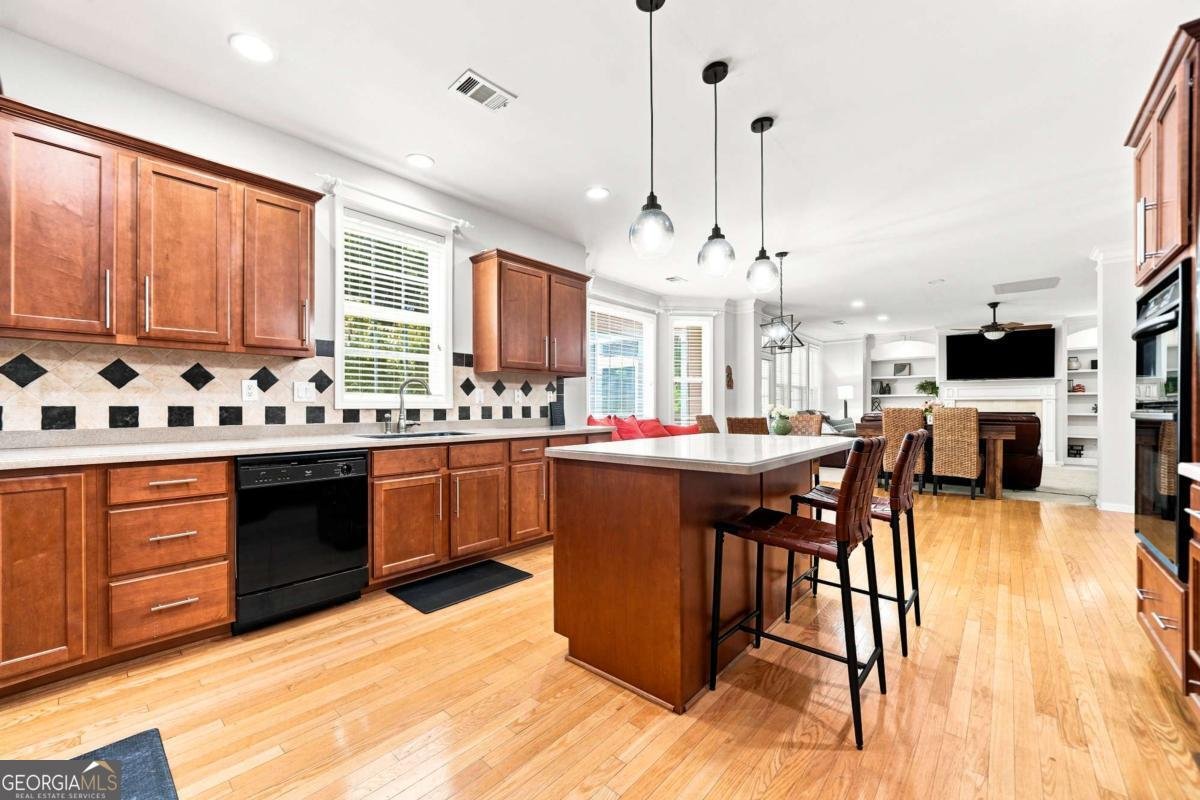 245 Chadwyck Lane Canton - Photo 9